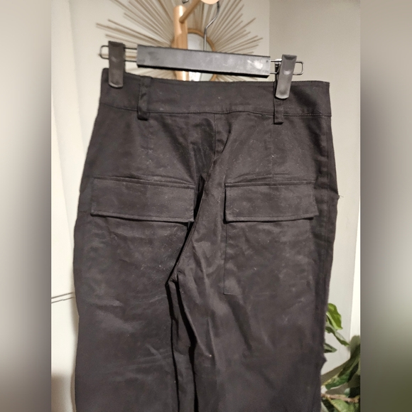FREE PEOPLE FP Movement Black Utility Structured Cargo Pants. Size Small - Picture 9 of 13